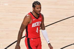 名記：杰倫-格林很想留在火箭 他在交易曝出前約一小時(shí)收到了消息