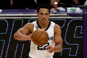 追夢(mèng)：不是所有的球隊(duì)都努力奪冠 灰熊交易貝恩就是例子