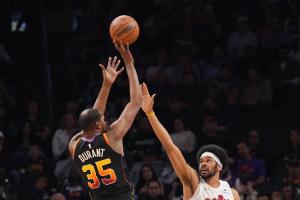 美記：騎士曾被視為杜蘭特的“外卡追求者” 但前者只是探探路