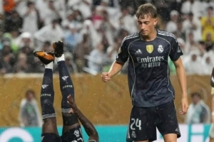 “習慣就好！”呂迪格轉發(fā)自己騰空照片，還@了見證者懷森