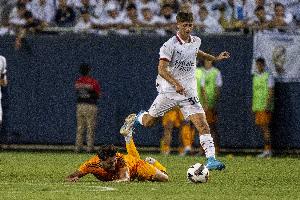 記者：米蘭18歲中場利貝拉利可能轉(zhuǎn)會(huì)，帕爾馬、萊切等隊(duì)有意