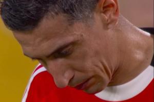 神情無奈！37歲迪馬利亞點射絕平帶隊進加時，卻遭藍軍連入3球