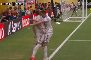 神鋒本色！拜仁前場(chǎng)搶斷，基米希助攻凱恩梅開(kāi)二度！