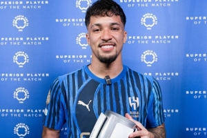 萊昂納多：曼城是世界上最好的球隊(duì)之一 進(jìn)球獻(xiàn)給患病的媽媽