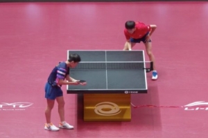 乒乓球亞青賽U15男單決賽：周冠宏4-1戰(zhàn)勝于海洋奪冠