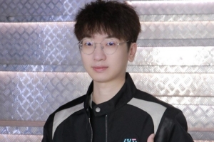 957曬BLG AL隊服照：穿上MSI出征服出發(fā)加拿大去給AL和BLG加油了