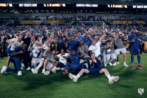 強勢淘汰曼城！新月曬勝利大合照：為我們的球隊感到自豪