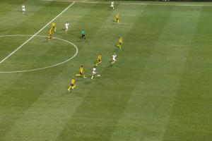 逃過一劫！蒙特雷再入一球被吹越位，多特仍2-1領(lǐng)先！