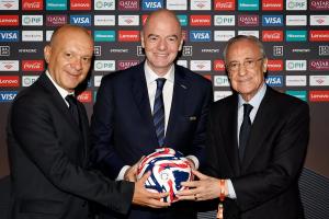 在比賽前，皇馬主席弗洛倫蒂諾、尤文CEO和因凡蒂諾進(jìn)行了合影