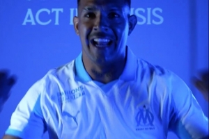 官方：馬賽從朗斯簽下阿根廷26歲后衛(wèi)梅迪納，轉(zhuǎn)會(huì)費(fèi)未知