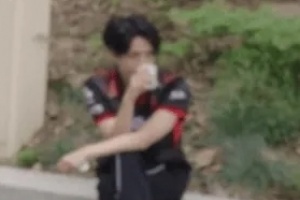 點(diǎn)自己呢？G2官推整活：這么強(qiáng)勢的首局，如果被讓一追三可就恥辱了