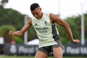 仍需提升狀態(tài)！姆巴佩社媒曬訓(xùn)練照：每一天都更好