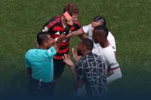 常規(guī)時(shí)間沒(méi)贏過(guò)切爾西隊(duì)史3次面對(duì)巴甲球隊(duì)，1勝2負(fù)處于劣勢(shì)