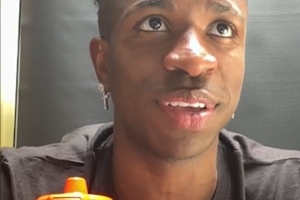 維尼修斯：我一直記得C羅的建議，他說(shuō)進(jìn)球很容易我剛開(kāi)始還不信