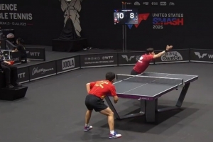 中國(guó)選手向鵬3-1擊敗格拉爾多，晉級(jí)WTT美國(guó)大滿(mǎn)貫?zāi)袉蔚诙? >
                                        </div>
                                    </div>
                                                                        <div   id=