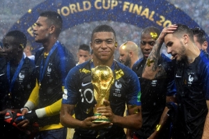 FIFA：姆巴佩、恩佐、登貝萊等巴黎三人有機會成為“雙世界冠軍”