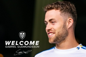 官方：利茲聯(lián)簽下里爾26歲左后衛(wèi)古德蒙德森 據(jù)悉轉會費1000萬鎊