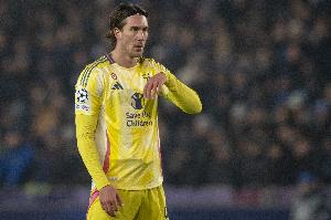 全市場(chǎng)：巴薩近幾周接觸了弗拉霍維奇的經(jīng)紀(jì)團(tuán)隊(duì) 也有意盧克曼