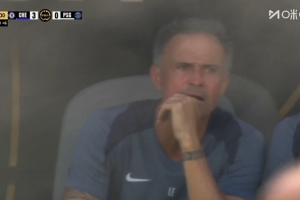 大門被“車”沖了大巴黎此前6場僅丟1球，對切爾西半場丟3球