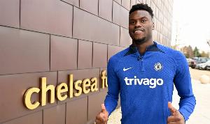 巴迪亞西勒：在切爾西創(chuàng)造歷史很開心，下賽季我會留下回報球隊