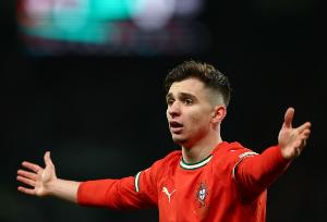 記者：埃弗頓準(zhǔn)備支付小孔塞桑3000萬(wàn)歐解約金，但球員只想去尤文