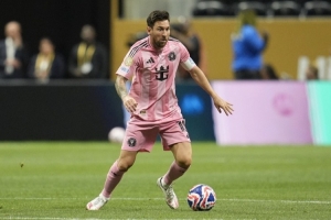 英超舊將：梅西踢美職聯(lián)跟玩游戲似的，過(guò)于簡(jiǎn)單對(duì)他其實(shí)沒(méi)好處