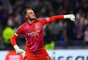 斯基拉：里昂門將佩利轉(zhuǎn)會(huì)交易達(dá)成，將以1600萬歐加盟利茲聯(lián)