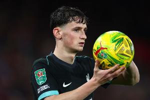 記者：利物浦22歲中場莫頓已完成加盟里昂的體檢，轉(zhuǎn)會費(fèi)1500萬鎊