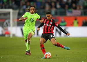 隊報：馬賽有意勒沃庫森邊鋒阿明-阿德利，球員愿意嘗試新挑戰(zhàn)