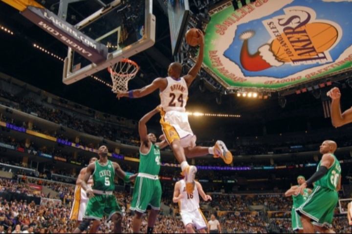 你看過的最好看的圣誕大戰(zhàn)是哪一場？誰的表現(xiàn)最令你印象深刻？