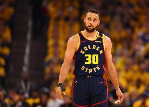 張佳瑋：庫里開啟了三分時代 他影響NBA球隊在10年間三分出手翻倍