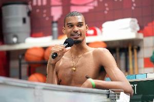 馬克西：文班亞馬曾在和我單挑時(shí)全程防守 那時(shí)他就與眾不同