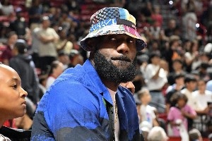 現(xiàn)役穩(wěn)進(jìn)名人堂？詹杜庫(kù)炮登100% 威六眉七 湯追有望 新科MVP上榜