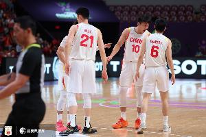 FIBA官方決賽前瞻：關鍵對位趙睿VS加洛韋 內線對決是X因素