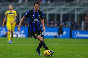 意媒：報(bào)價(jià)和要價(jià)之間存在分歧，國(guó)米拒絕了里爾對(duì)帕瓦爾的報(bào)價(jià)