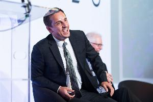 電訊報：內(nèi)維爾以為沒在直播，表示不想靠近利茲聯(lián)支持者