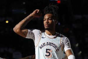 星光黯淡的一年？重排2024屆選秀：卡斯?fàn)枲钤?榜眼掉至第11