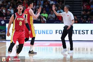 胡金秋：郭導(dǎo)把所有輸球責(zé)任放自己身上 我們12個球員害怕什么呢