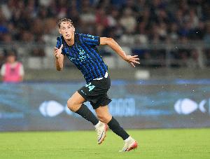 意媒：那不勒斯&亞特蘭大曾超4000萬報價埃斯波西托 國米表示不賣