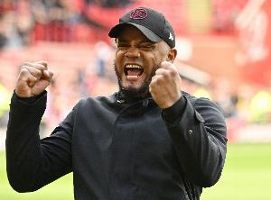 毫無(wú)懸念？德新社冠軍預(yù)測(cè)調(diào)查：德甲18隊(duì)主帥均選擇拜仁奪冠