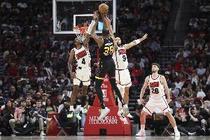 霍里：申京因?yàn)镵D來了才這么說勇士 換我也會(huì)這么做