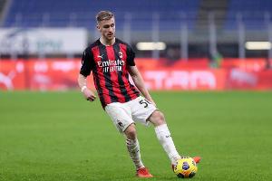 意媒：米蘭為薩56要價不低于2500萬到2800萬，穆薩要3000萬才能談