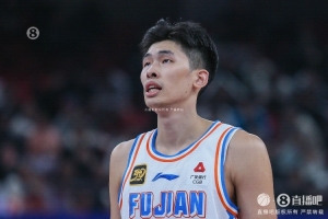 媒體人：鄒陽續(xù)約簽的是2年B類但不是大B 福建管理層態(tài)度蠻強(qiáng)硬的