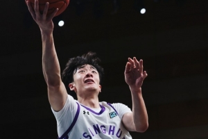 拼盡全力！隰泰誠11中7空砍全隊最高22分7板外加4助 三分2中2