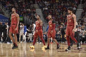 ESPN東部戰(zhàn)績預(yù)測：騎士衛(wèi)冕東一 雄鹿綠軍76人附加賽邊緣