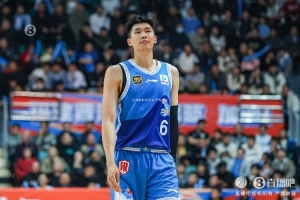 福建球員注冊信息：黃毅超頂薪合同還剩1年 鄒陽、黎伊揚(yáng)續(xù)約2年