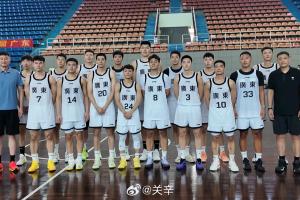 豪華耀眼！廣東男籃全運(yùn)會(huì)陣容：趙睿 胡明軒 徐杰 沈梓捷領(lǐng)銜！