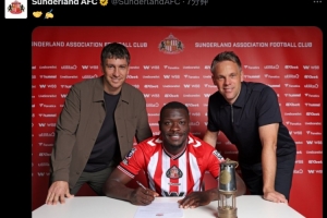 總價(jià)2500萬歐！官方：桑德蘭同阿賈克斯23歲中鋒布羅比簽約5年