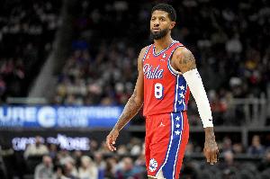 美記：?jiǎn)讨蔚某删妥阋枣i定名人堂席位 6次最佳陣保底名人堂