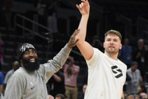 山姆高德：東契奇交易后獨行俠內(nèi)部變得很詭異 我最終也因此離開